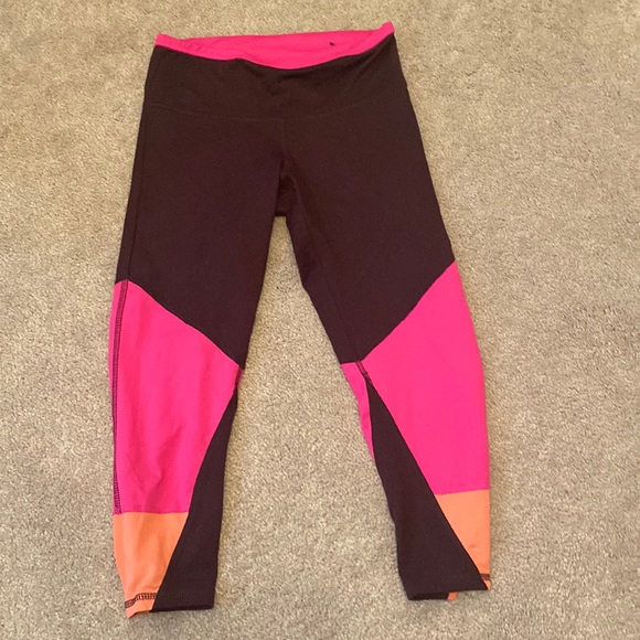 C9 by Champion Pants - C9 by Champion Capri Leggings size XS